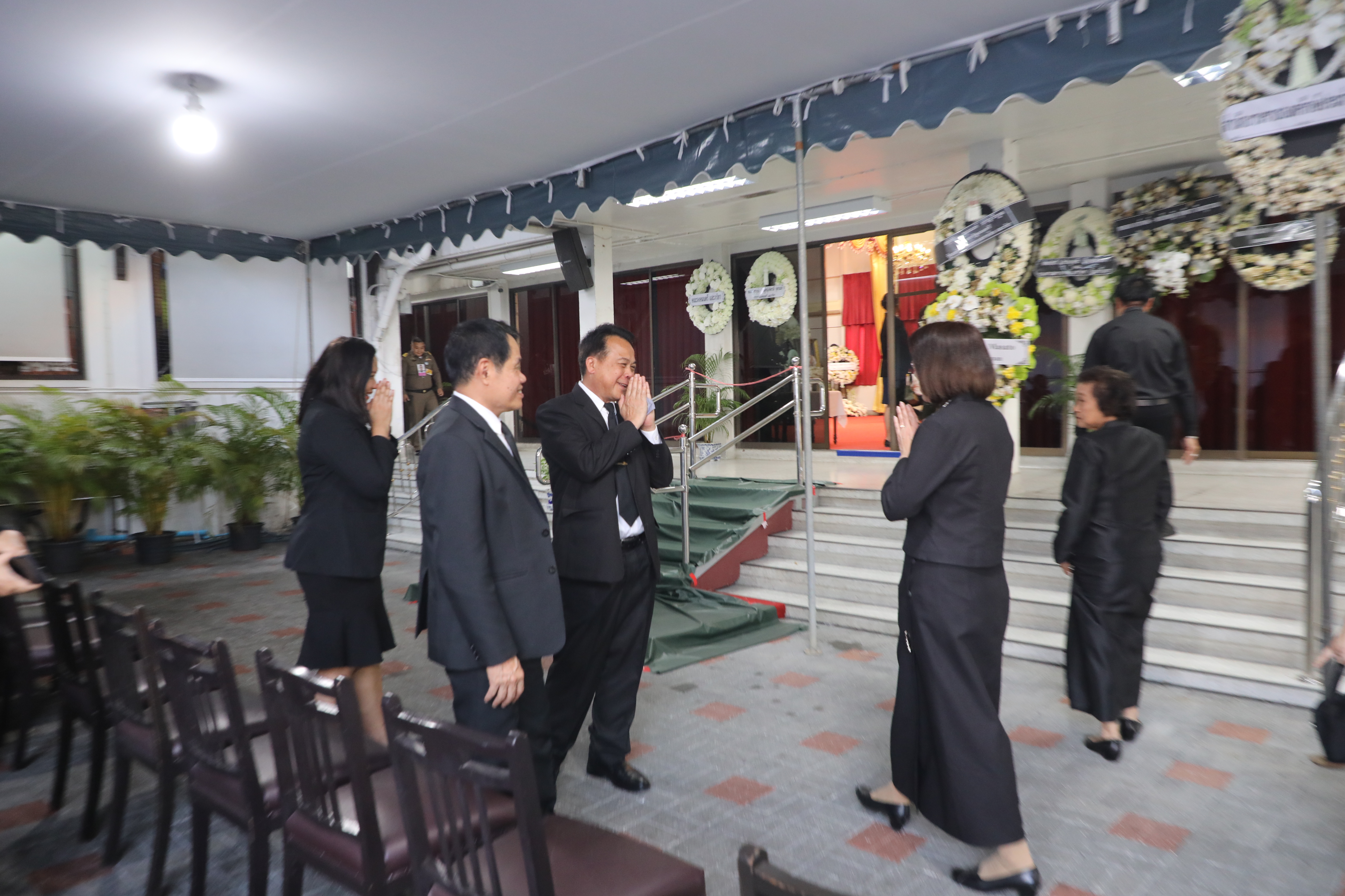 title - ส.ป.ก. ร่วมอาลัย เข้าร่วมงานสวดพระอภิธรรม นายจรัลธาดา กรรณสูต องคมนตรี อดีตปลัดกระทรวงเกษตรและสหกรณ์